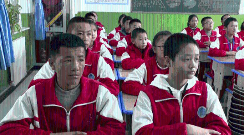 被困在殿堂的学生