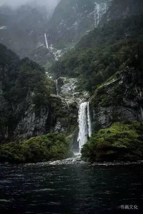 一抹“荧光绿” 温暖这座城